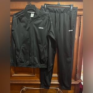 Women’s Adidas tracksuit